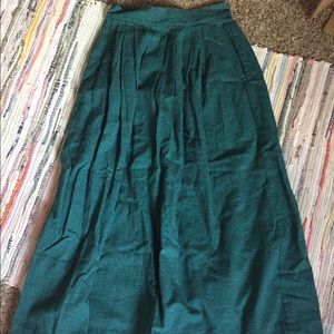 Vintage high waisted midi skirt